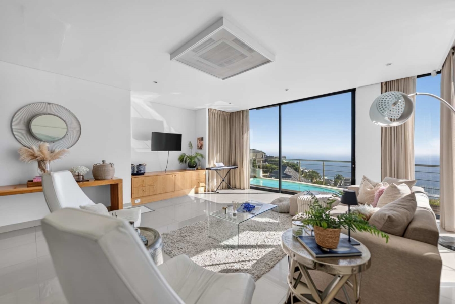 8 Bedroom Property for Sale in Bantry Bay Western Cape